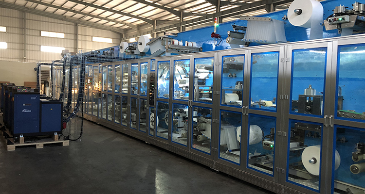 baby diaper machine